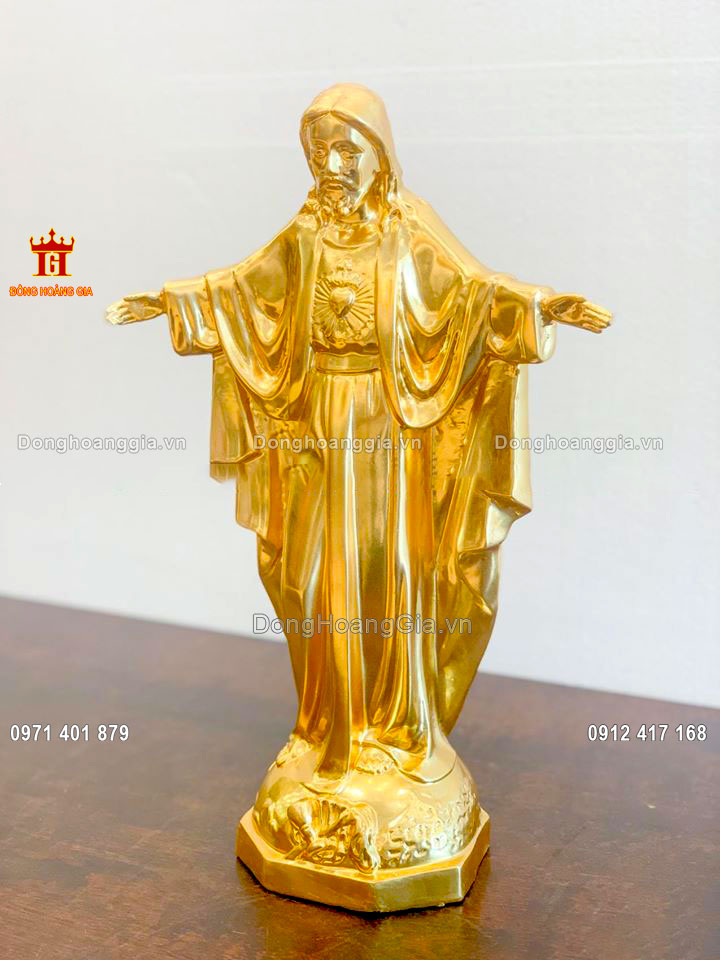 Tượng Chua Giê-su bằng đồng dát vàng 24K được đúc theo yêu cầu